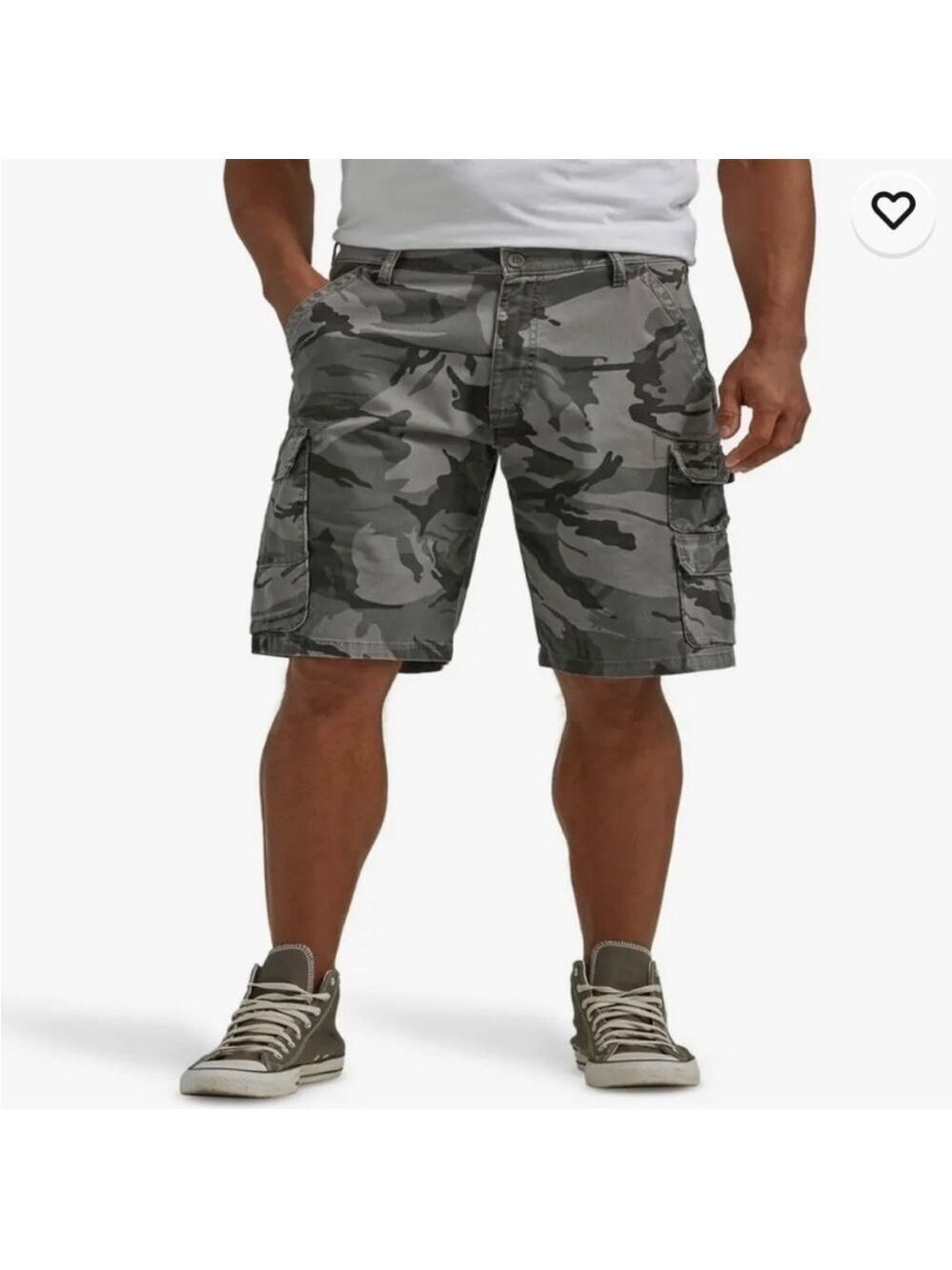 Wrangler Authentics Grey Camo Cargo 9” Shorts, size 44